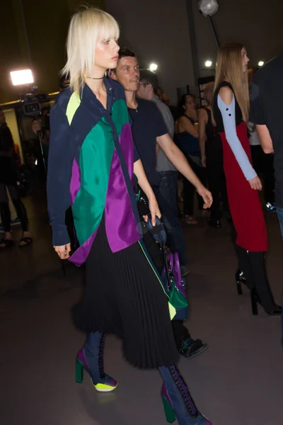 Look 38